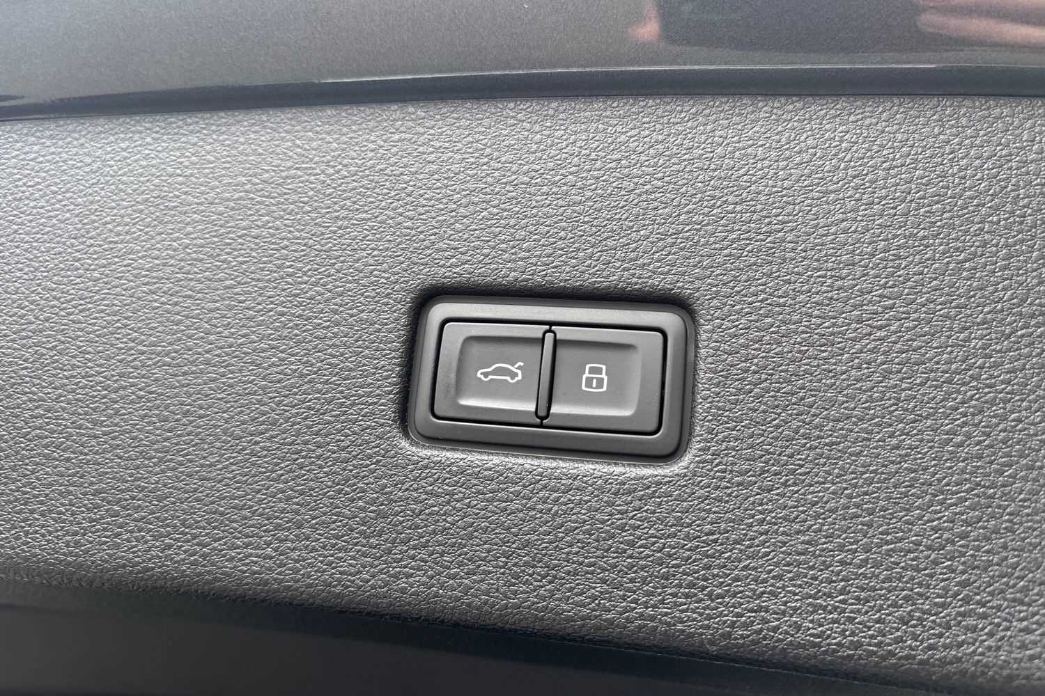 Used Audi Q8 2023 for sale - 76141616: Photo 31