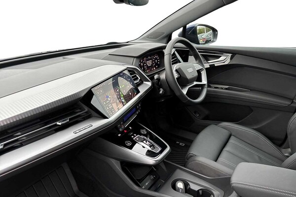 Used Audi Q4 e-tron 2024 for sale - 74716889: Photo 2