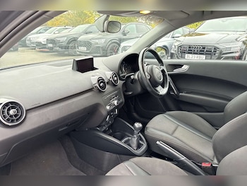 Used Audi A1 2017 for sale - 76191959: Photo