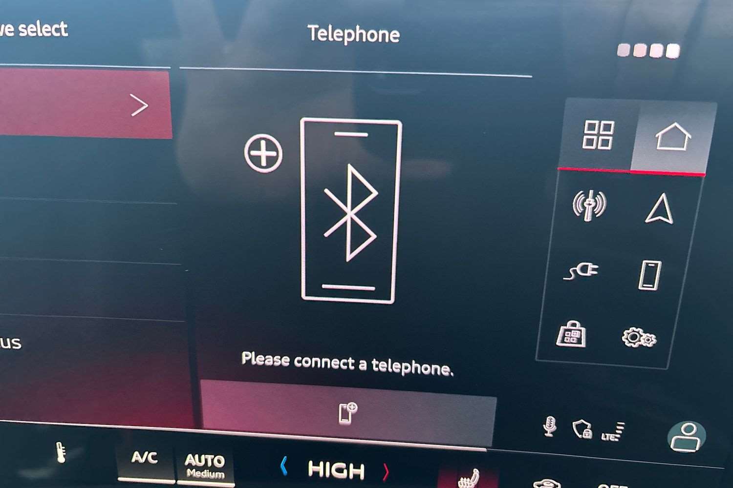 Used Audi Q6 e-tron 2025 for sale - 76889758: Photo 27