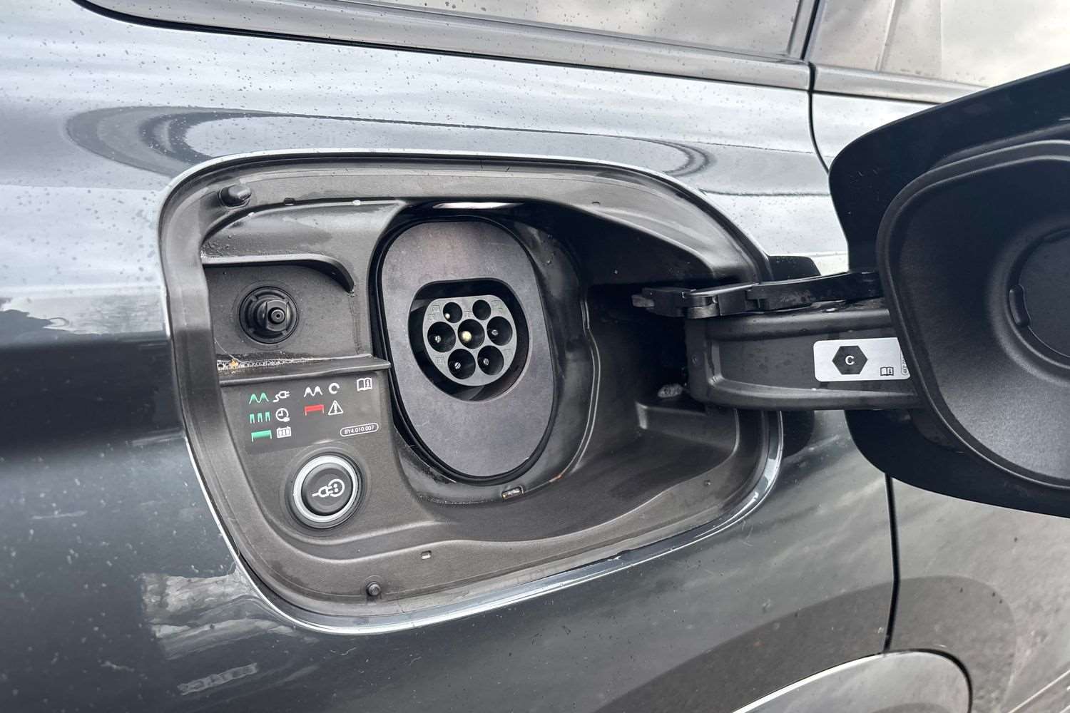 Used Audi Q6 e-tron 2025 for sale - 76889758: Photo 31