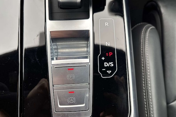 Used Audi Q8 2022 for sale - 76339599: Photo 29