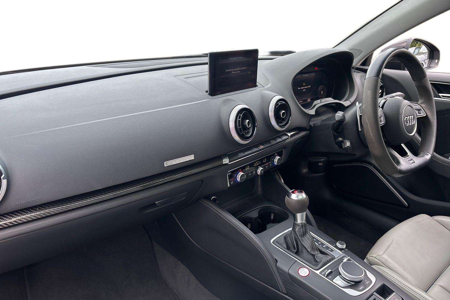 Used Audi RS3 2019 for sale - 76373798: Photo 2