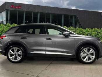 2024 - 210kW 45 82kWh S Line 5dr Auto [Leather]