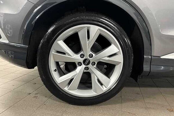 Used Audi Q4 e-tron 2024 for sale - 74716540: Photo 5