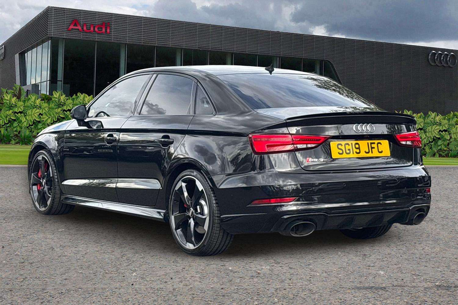 Used Audi RS3 2019 for sale - 76661930: Photo 3