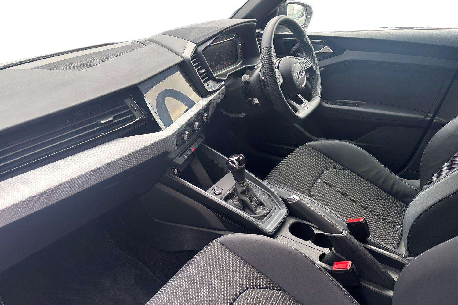 Used Audi A1 2023 for sale - 76540670: Photo 2