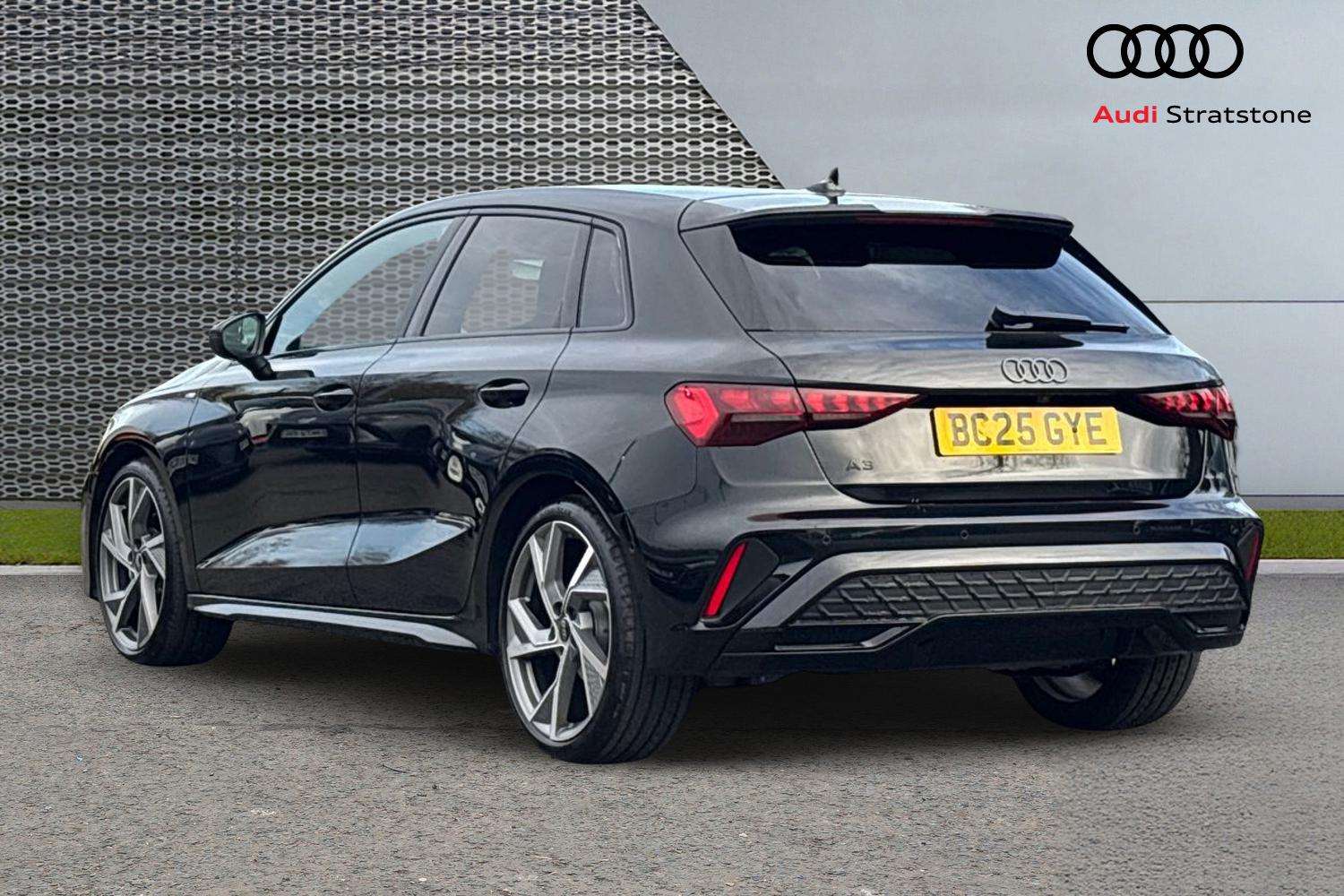 Used Audi A3 2025 for sale - 76916161: Photo 3