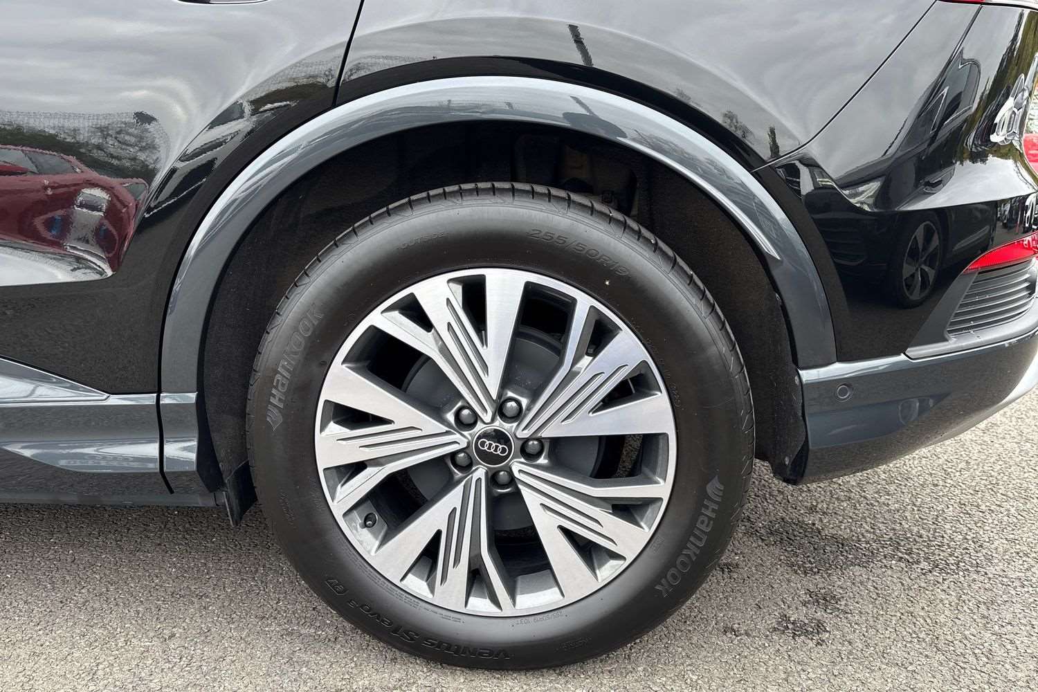 Used Audi Q4 e-tron 2023 for sale - 76286335: Photo 10