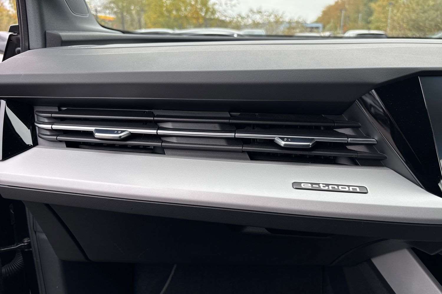 Used Audi Q4 e-tron 2023 for sale - 76286335: Photo 33