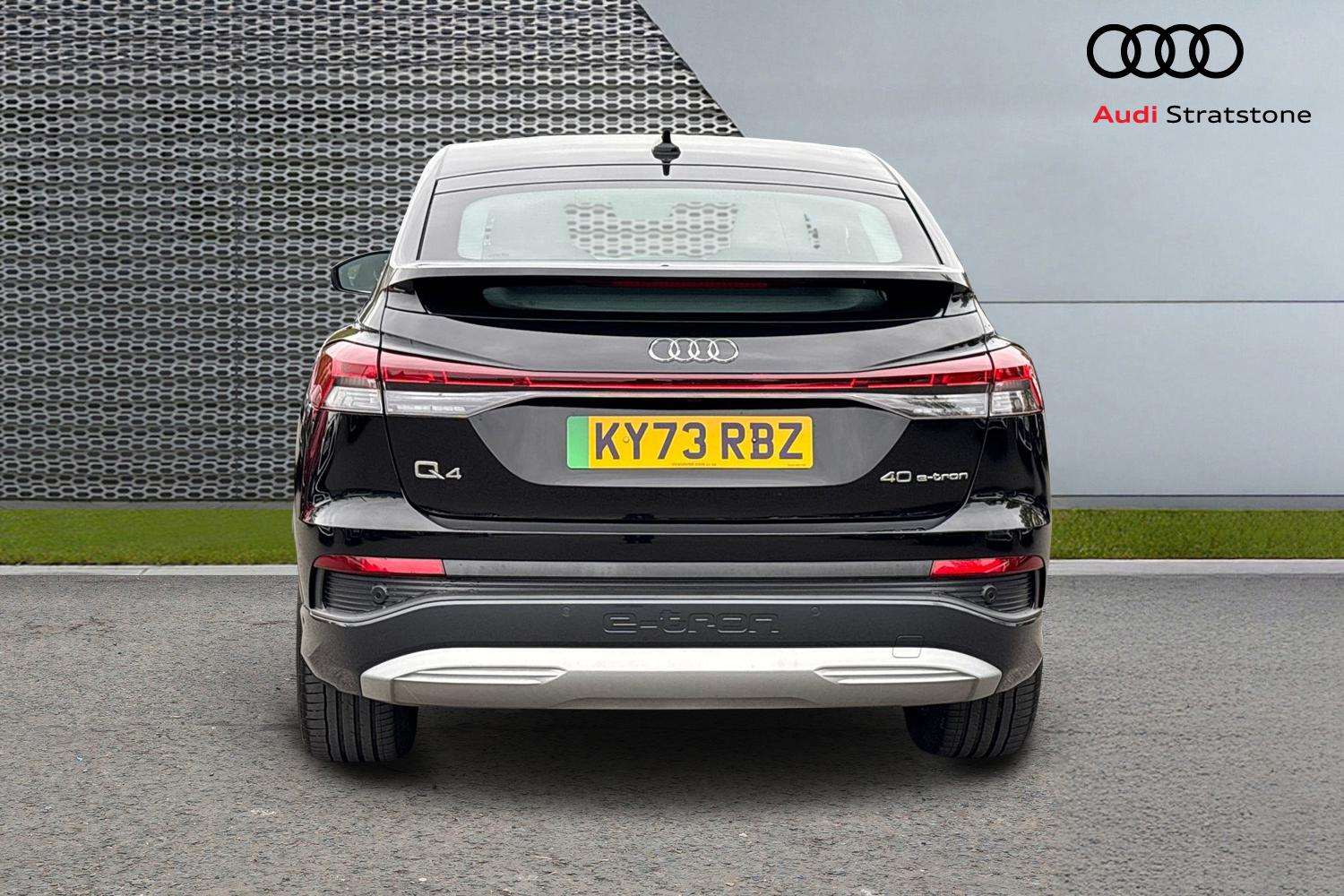 Used Audi Q4 e-tron 2023 for sale - 76286335: Photo 7