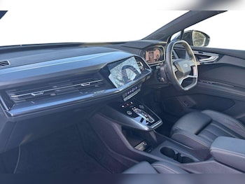 Used Audi Q4 e-tron 2024 for sale - 76610728: Photo