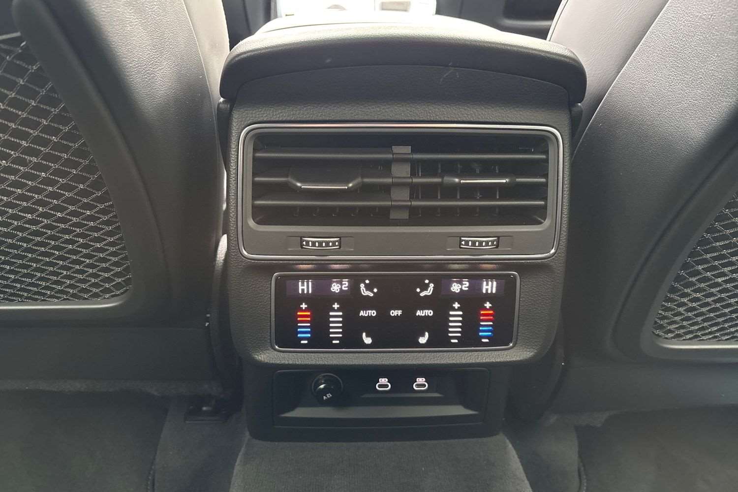 Used Audi Q8 for sale - 76761084: Photo 23