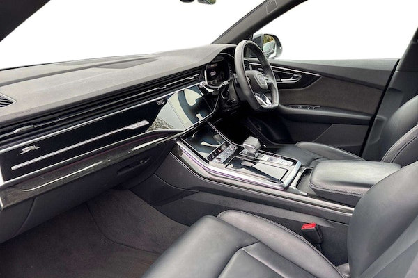 Used Audi Q8 2021 for sale - 76249030: Photo 2