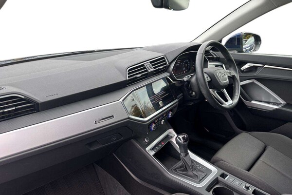 Used Audi Q3 2022 for sale - 76087960: Photo 2