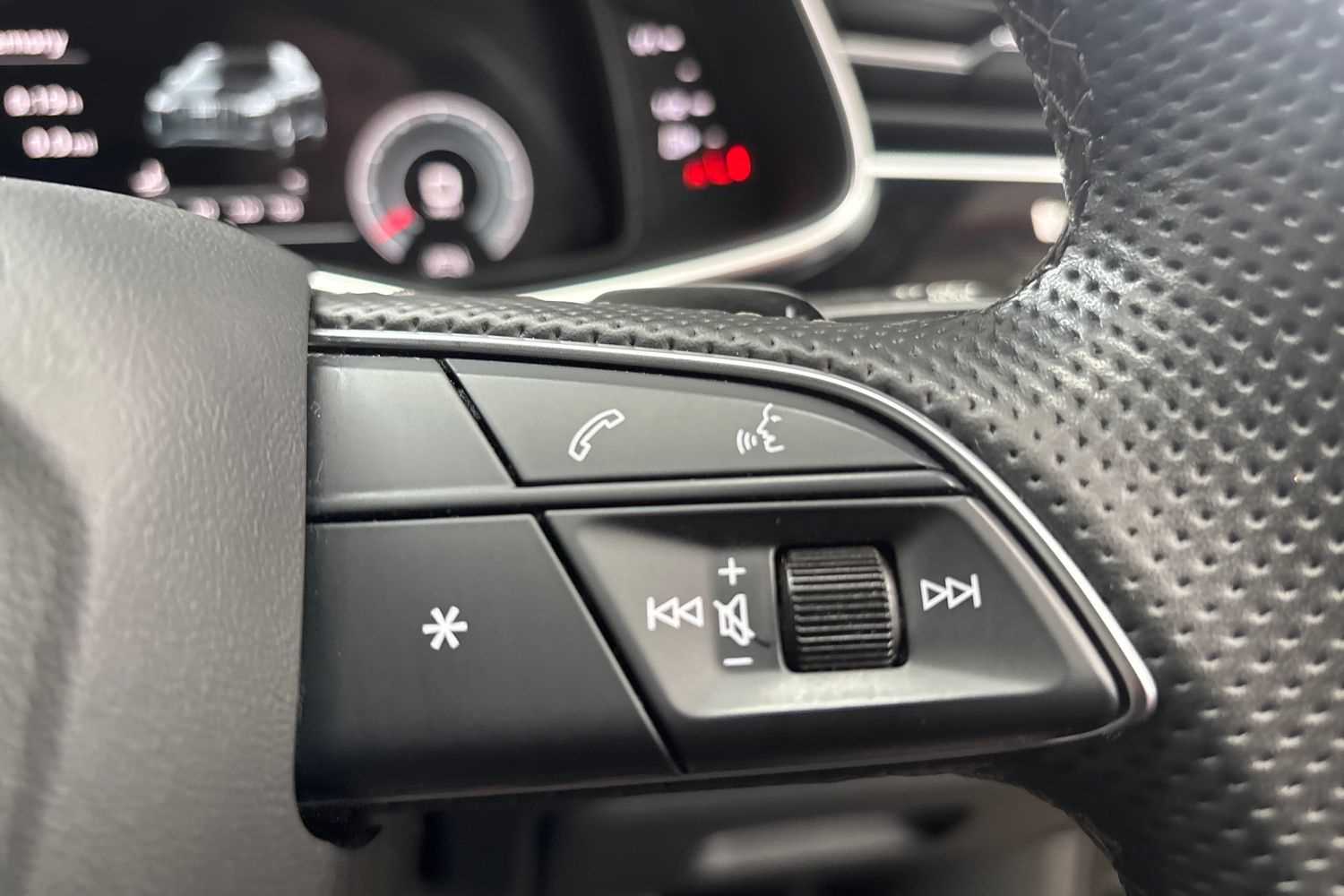 Used Audi Q7 2022 for sale - 76351658: Photo 30
