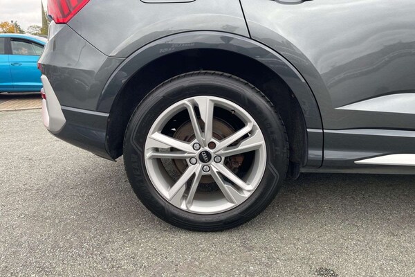 Used Audi Q3 2021 for sale - 76230399: Photo 10
