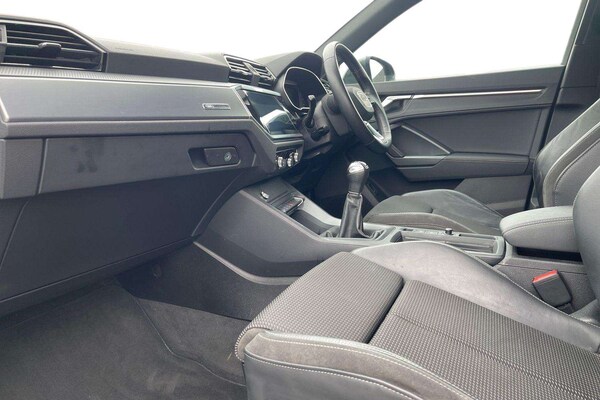 Used Audi Q3 2021 for sale - 76230399: Photo 23
