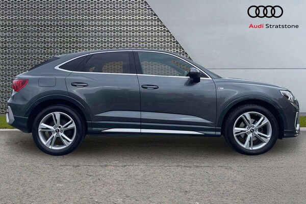Used Audi Q3 2021 for sale - 76230399: Photo 4