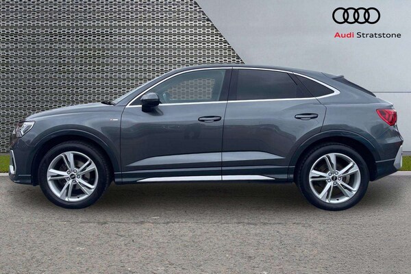 Used Audi Q3 2021 for sale - 76230399: Photo 8