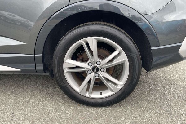 Used Audi Q3 2021 for sale - 76230399: Photo 9