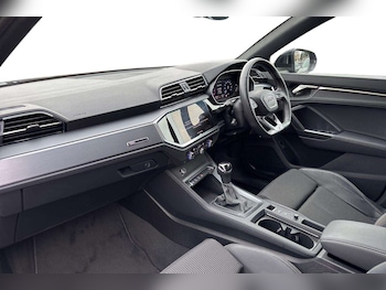 Used Audi Q3 2023 for sale - 76088082: Photo