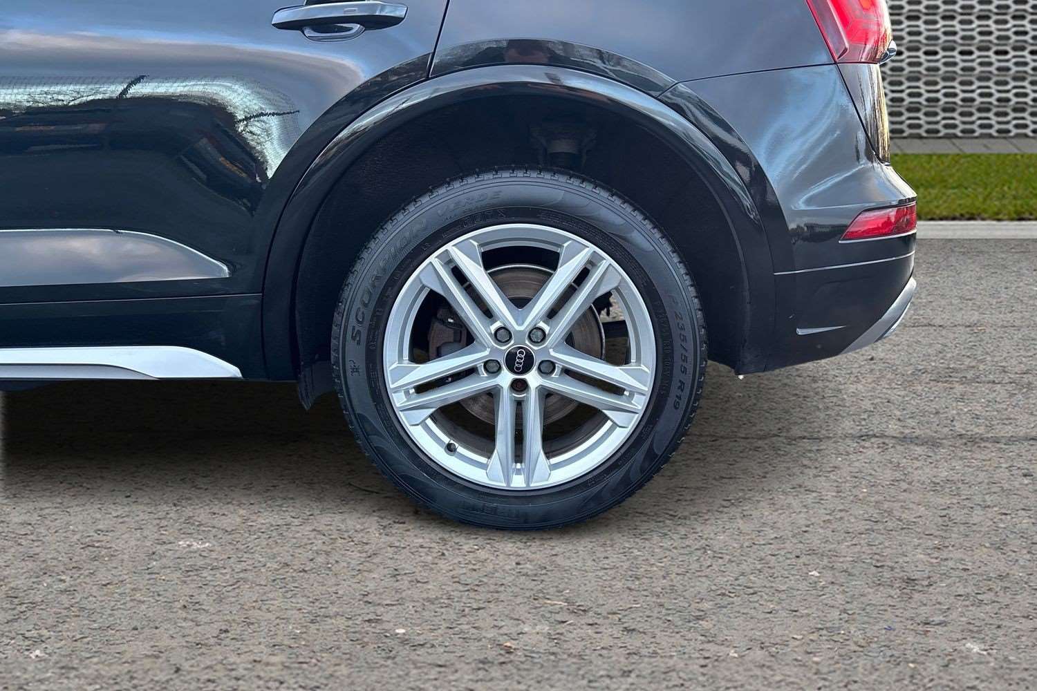 Used Audi Q5 2021 for sale - 76610559: Photo 10