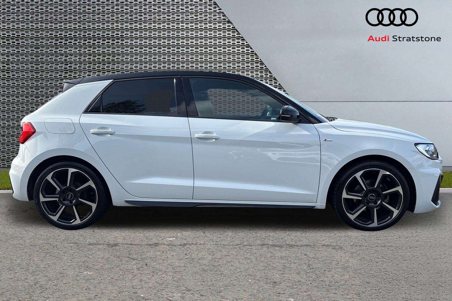 Used Audi A1 2023 for sale - 75967975: Photo 4