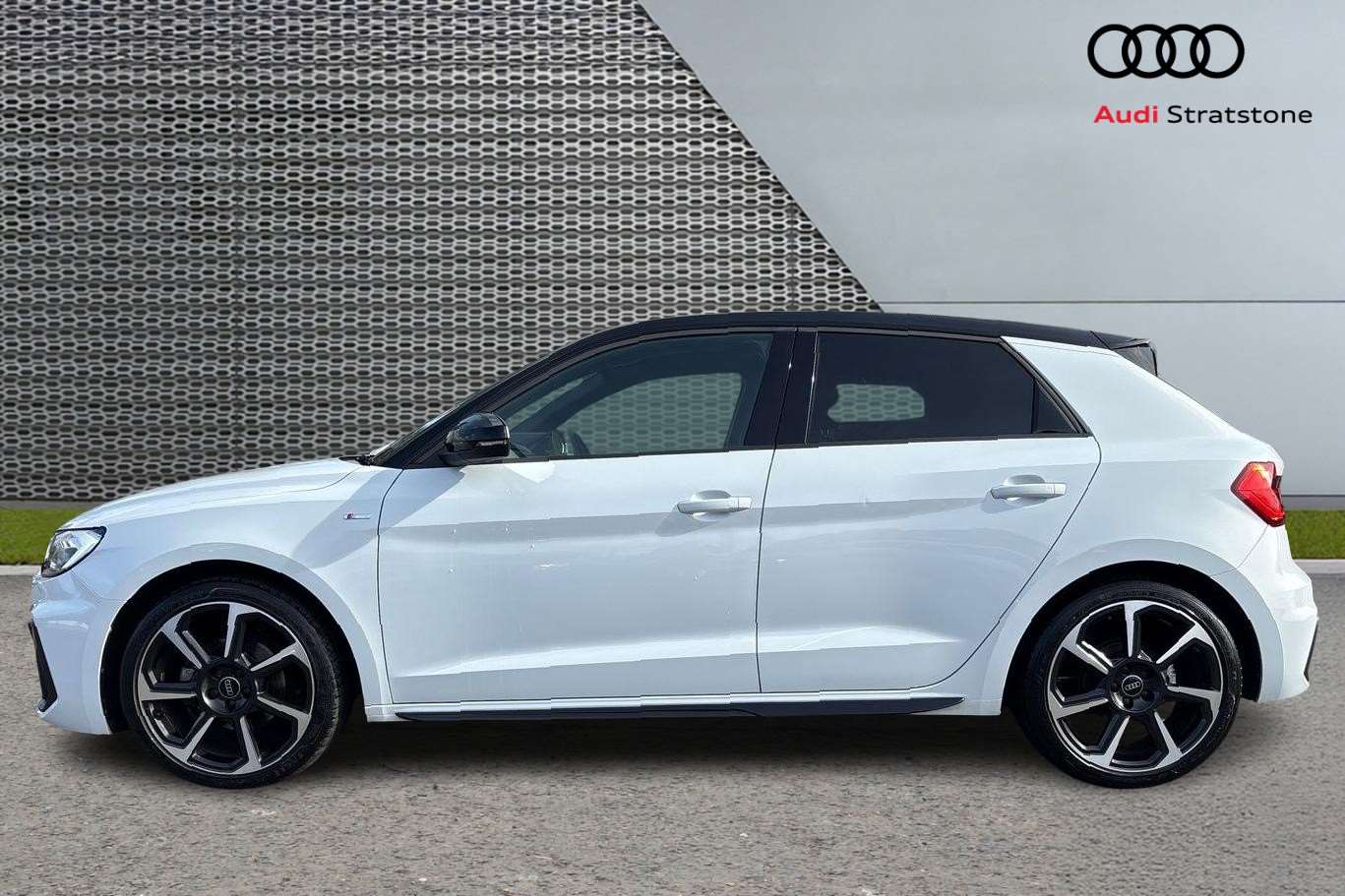 Used Audi A1 2023 for sale - 75967975: Photo 8