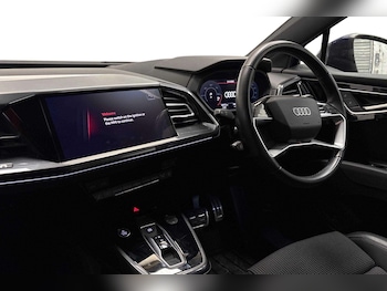 Used Audi Q4 e-tron 2022 for sale - 76390702: Photo