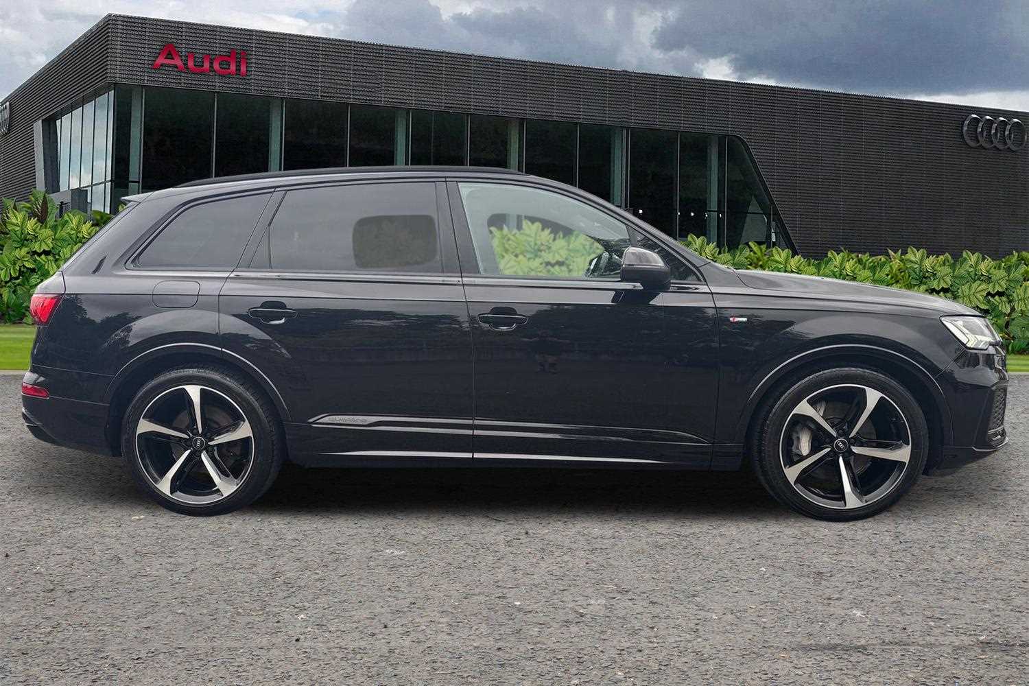 Used Audi Q7 2021 for sale - 76718044: Photo 4