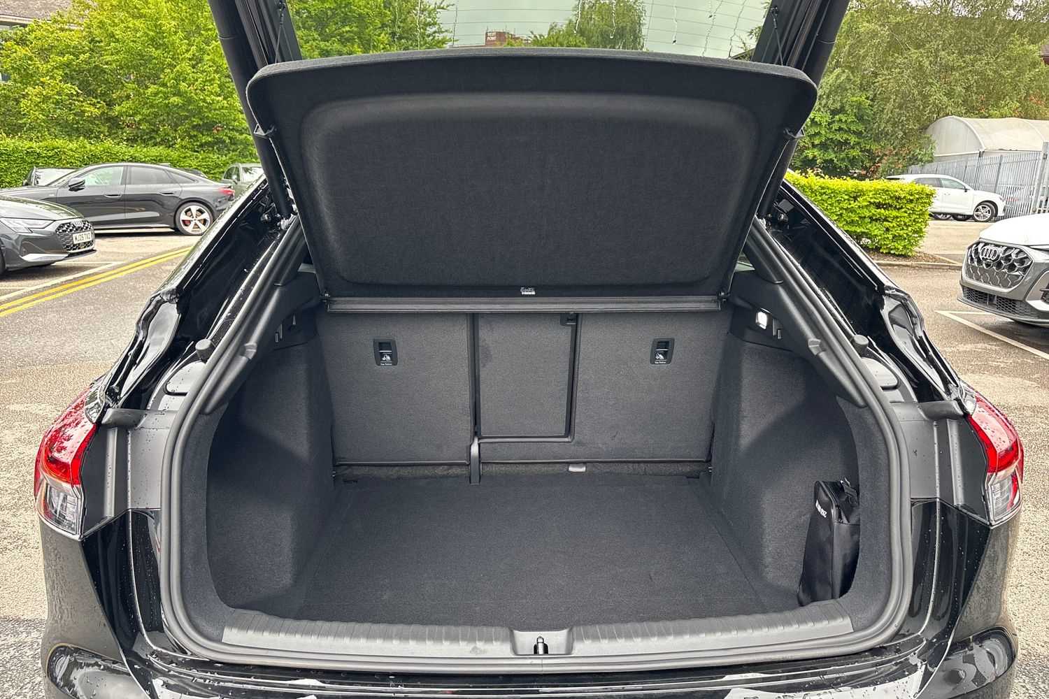 Used Audi Q4 e-tron 2025 for sale - 76718270: Photo 11