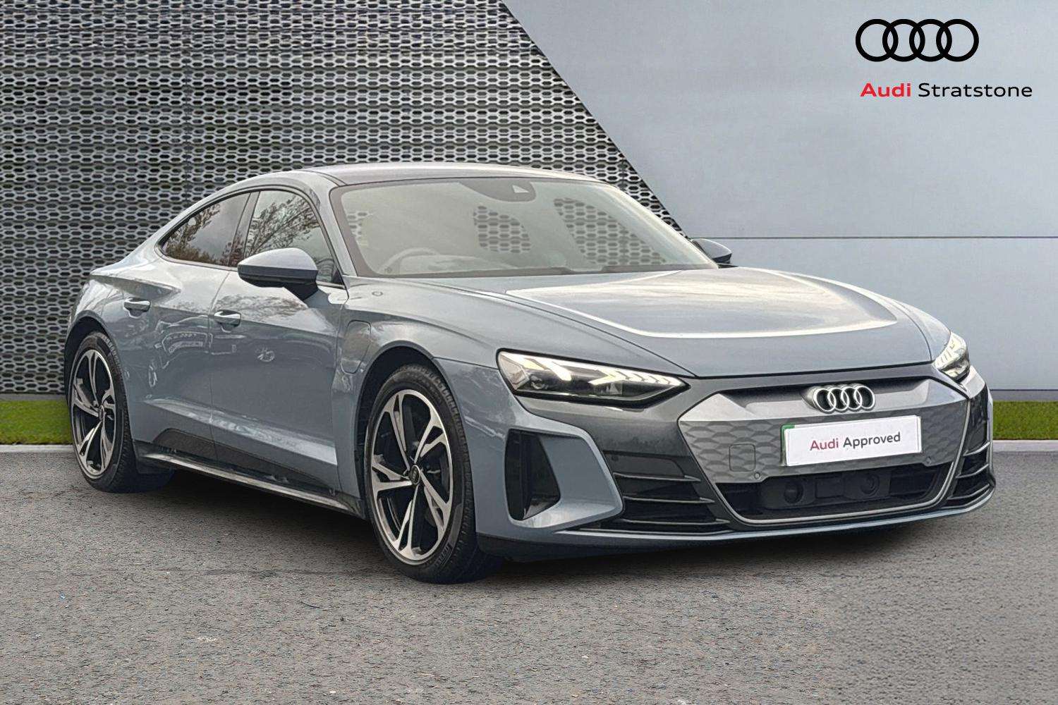 Used Audi e-tron GT 2024 for sale - 76610566: Photo 1