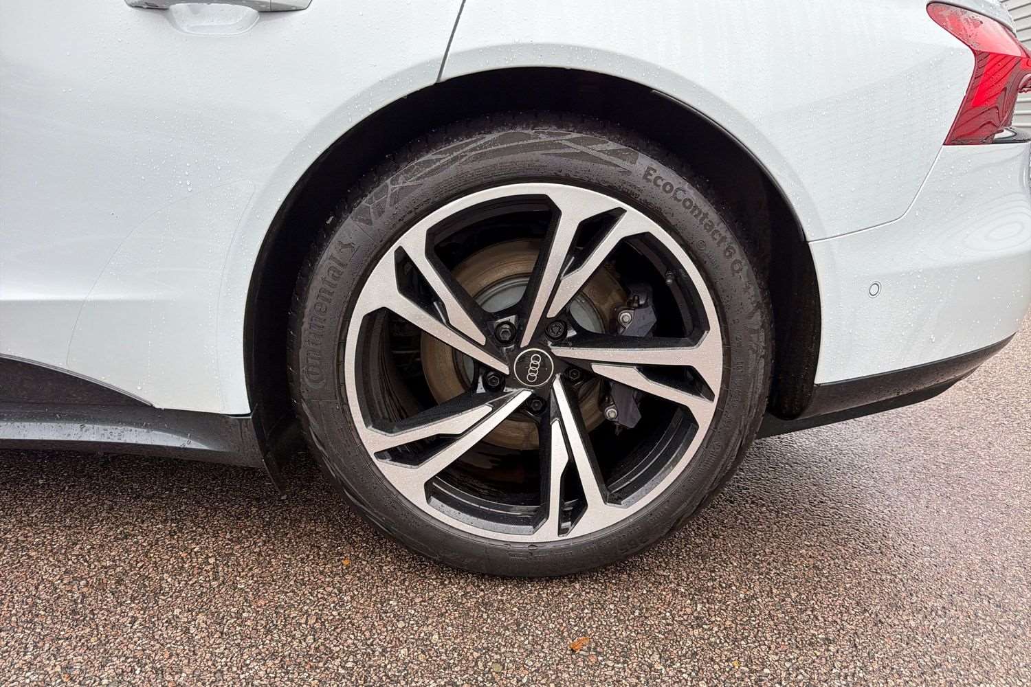 Used Audi e-tron GT 2023 for sale - 76955169: Photo 11