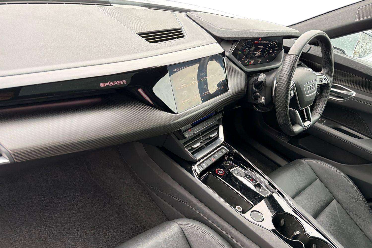 Used Audi e-tron GT 2023 for sale - 76955169: Photo 2