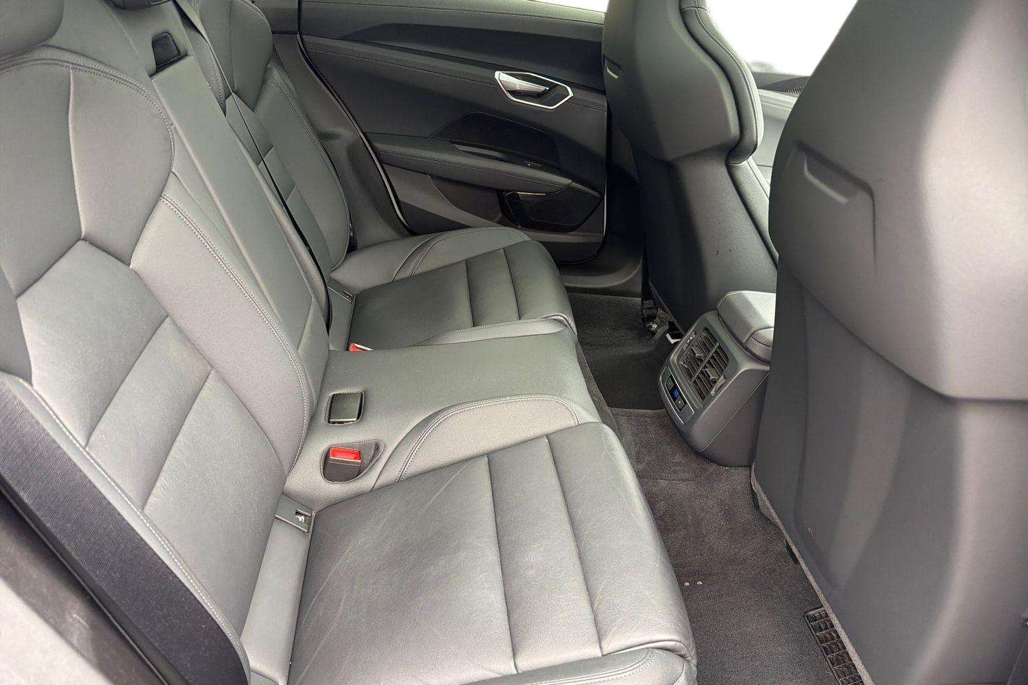 Used Audi e-tron GT 2023 for sale - 76955169: Photo 21