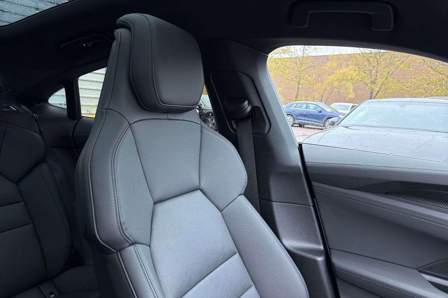 Used Audi e-tron GT 2023 for sale - 76955169: Photo 35