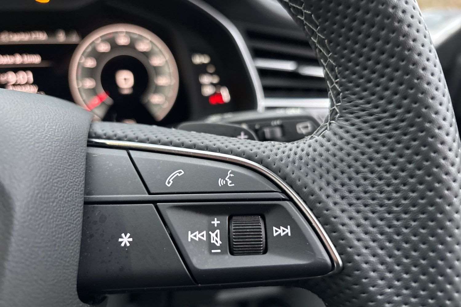 Used Audi Q8 2024 for sale - 76515633: Photo 17