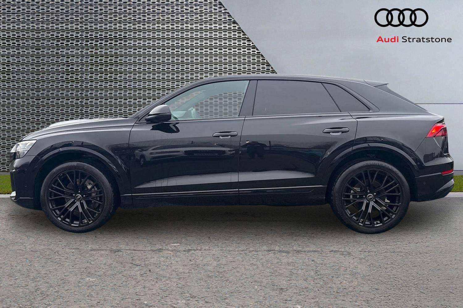 Used Audi Q8 2024 for sale - 76515633: Photo 8