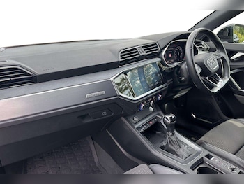 Used Audi Q3 2020 for sale - 75818663: Photo