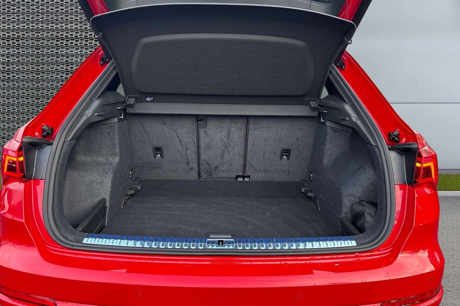 Used Audi Q3 2025 for sale - 76156180: Photo 13