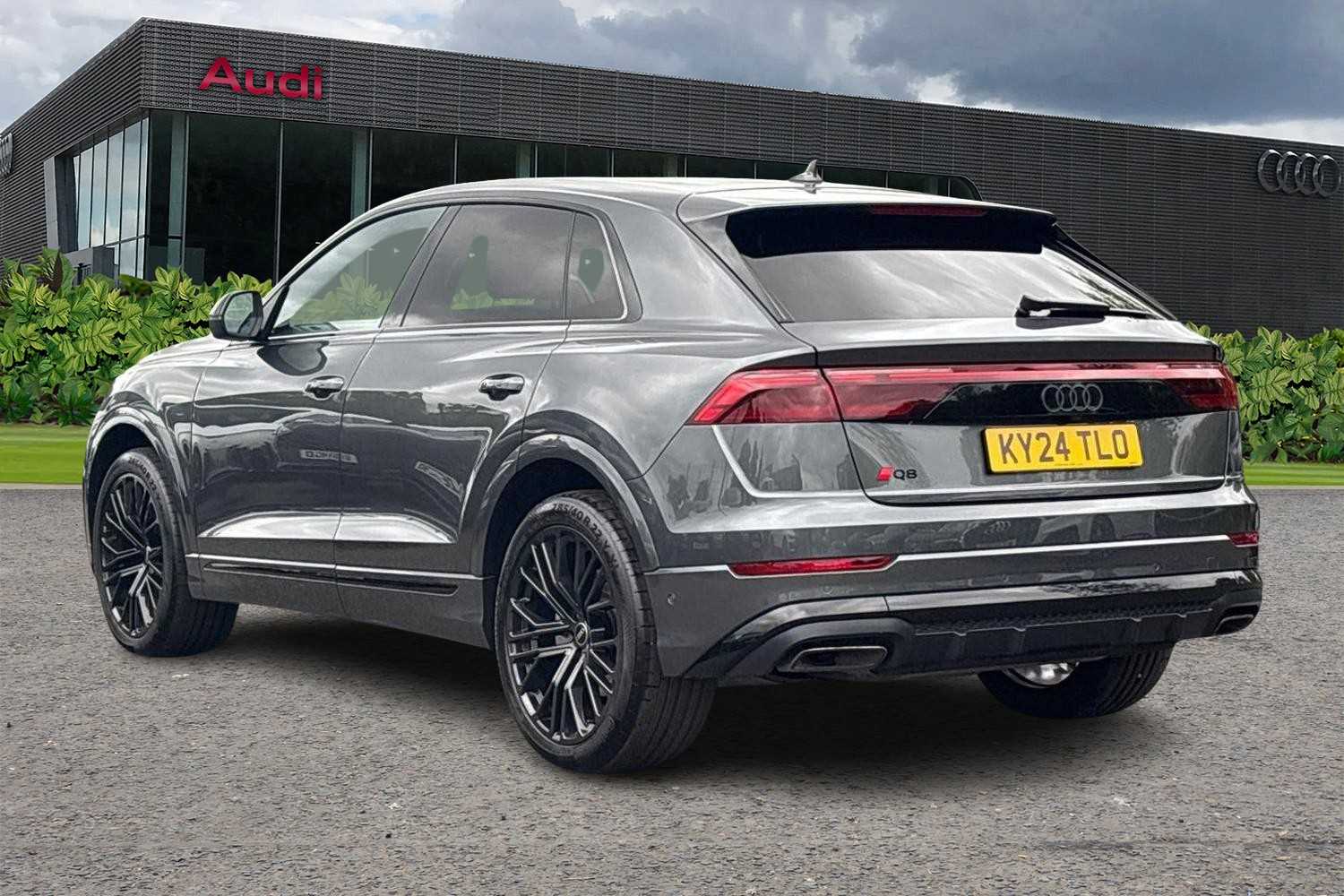 Used Audi Q8 2024 for sale - 76141493: Photo 3