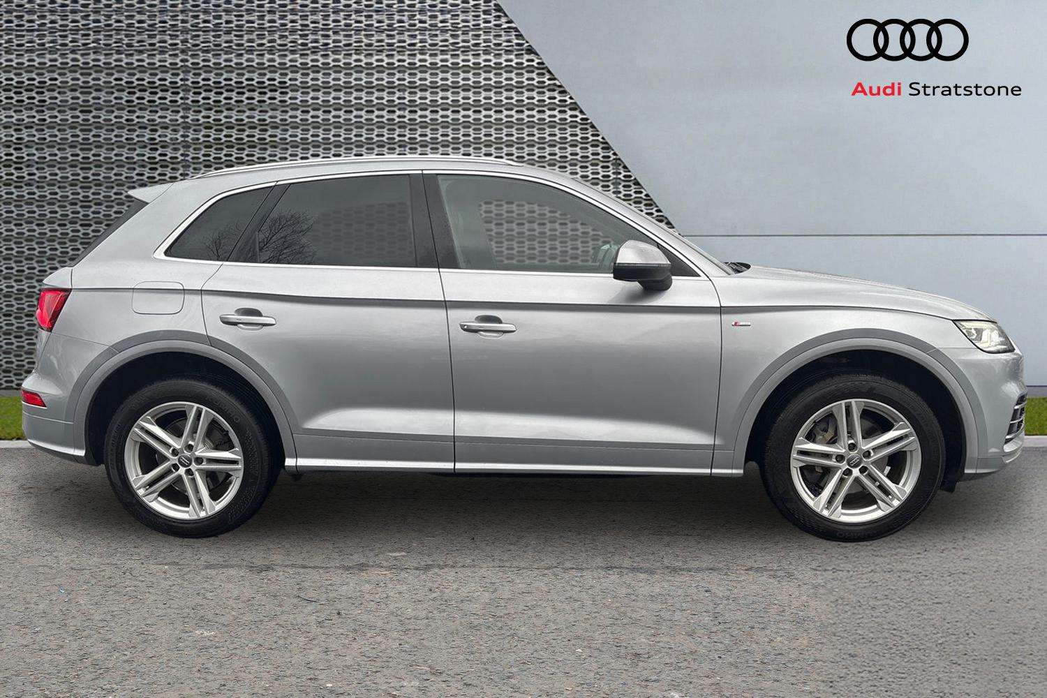 Used Audi Q5 2018 for sale - 76889754: Photo 4
