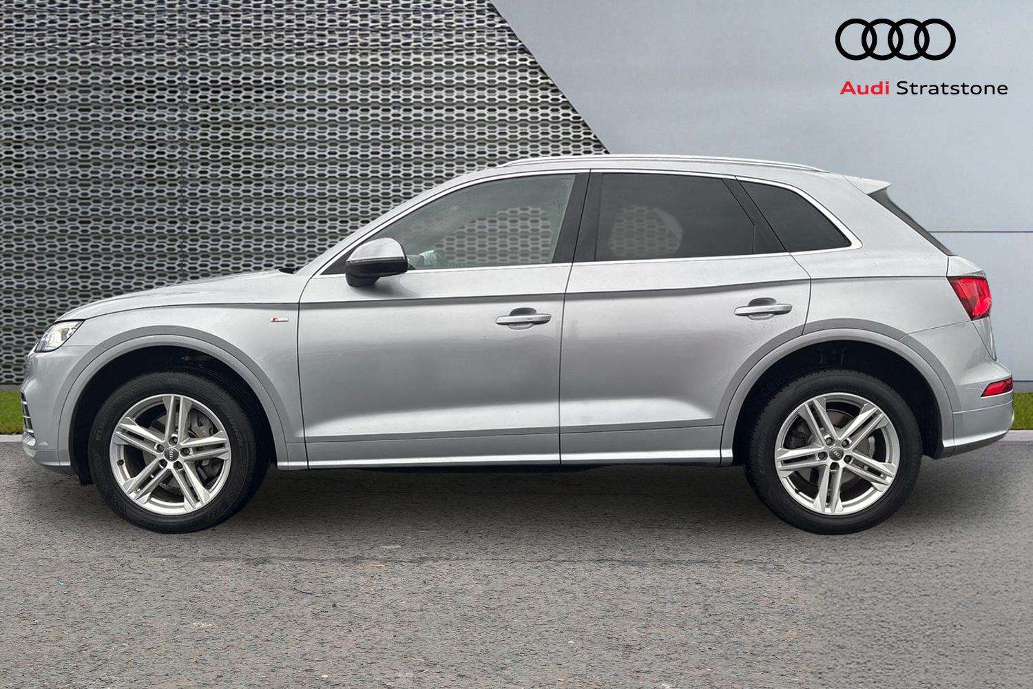 Used Audi Q5 2018 for sale - 76889754: Photo 8
