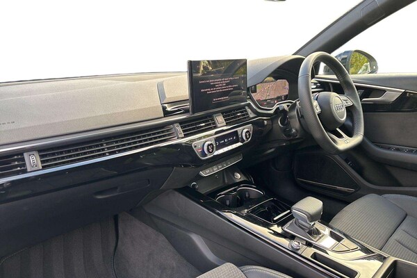 Used Audi A4 2024 for sale - 76125879: Photo 2