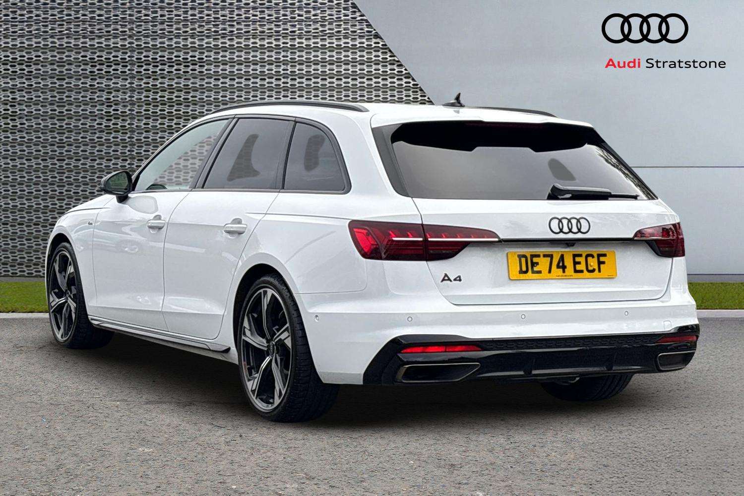 Used Audi A4 2024 for sale - 76125879: Photo 3