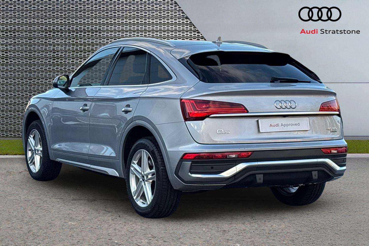 Used Audi Q5 for sale - 76373784: Photo 3