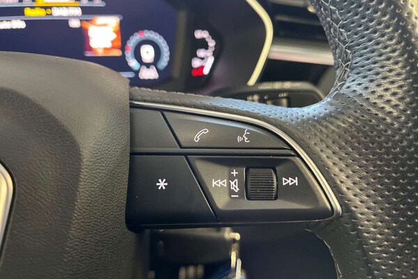 Used Audi Q3 2023 for sale - 76087888: Photo 17