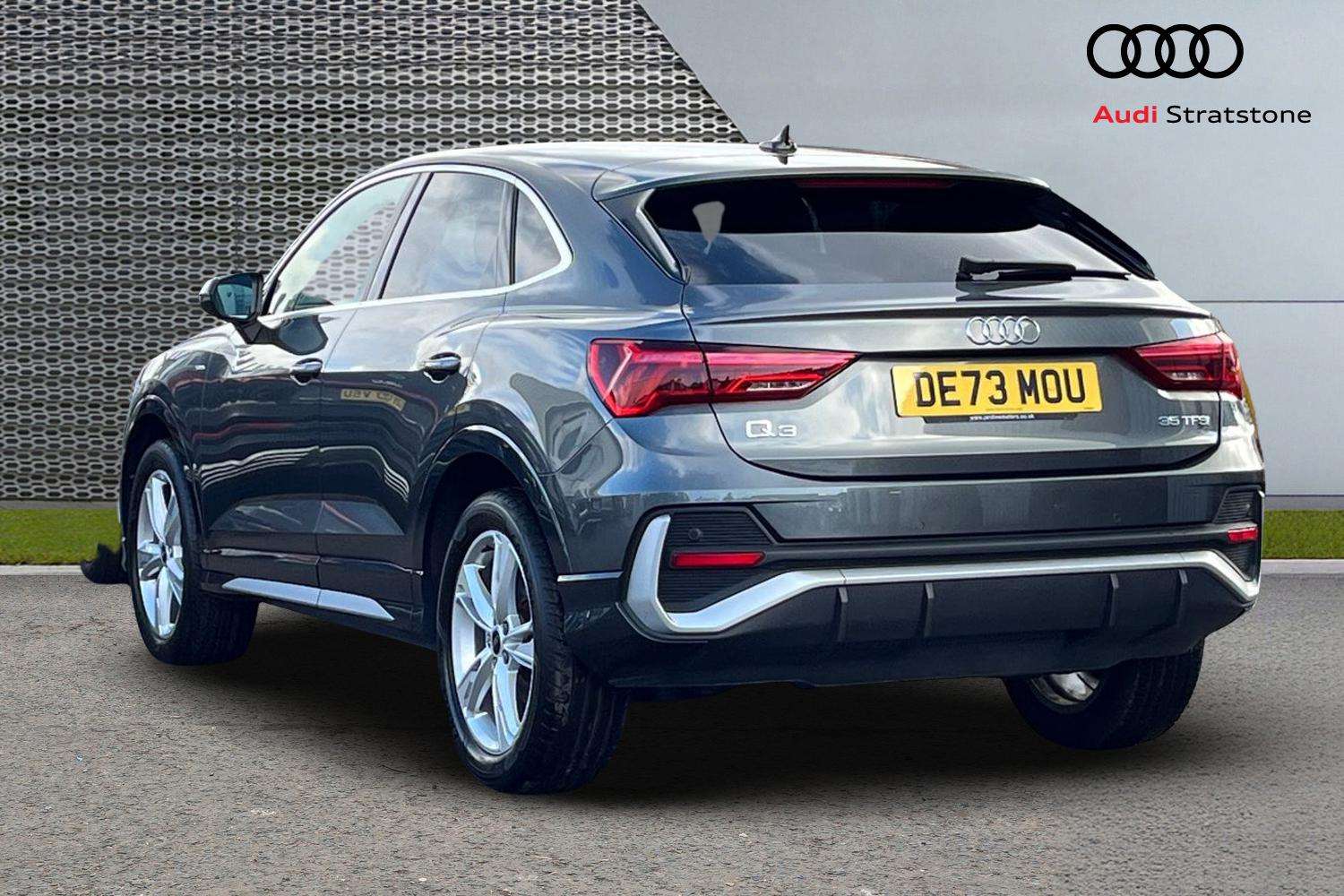 Used Audi Q3 2023 for sale - 76087888: Photo 3