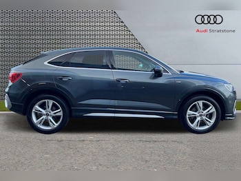 Used Audi Q3 2023 for sale - 76087888: Photo 4